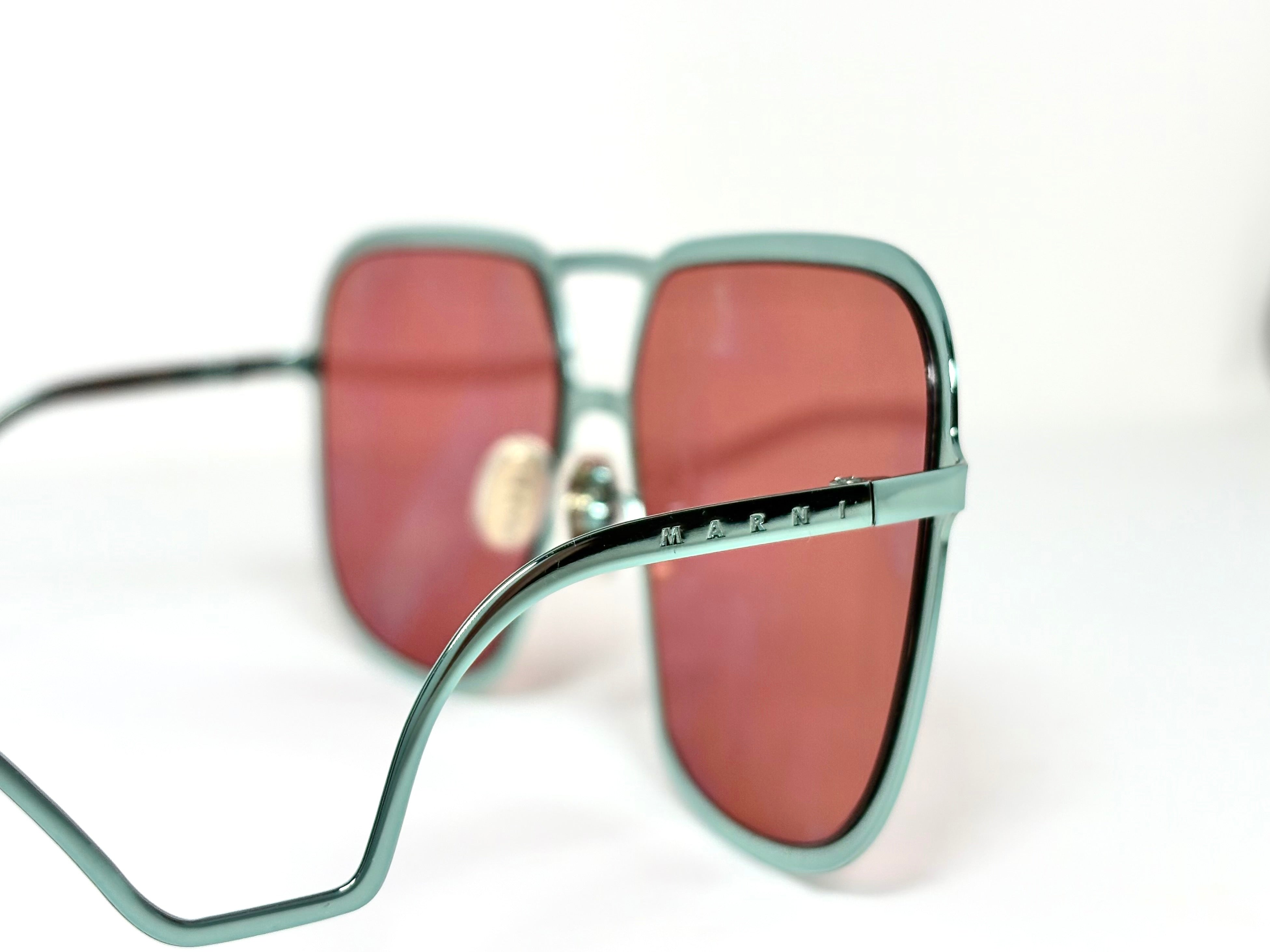 Geometrical Metal Aviator Sunglasses