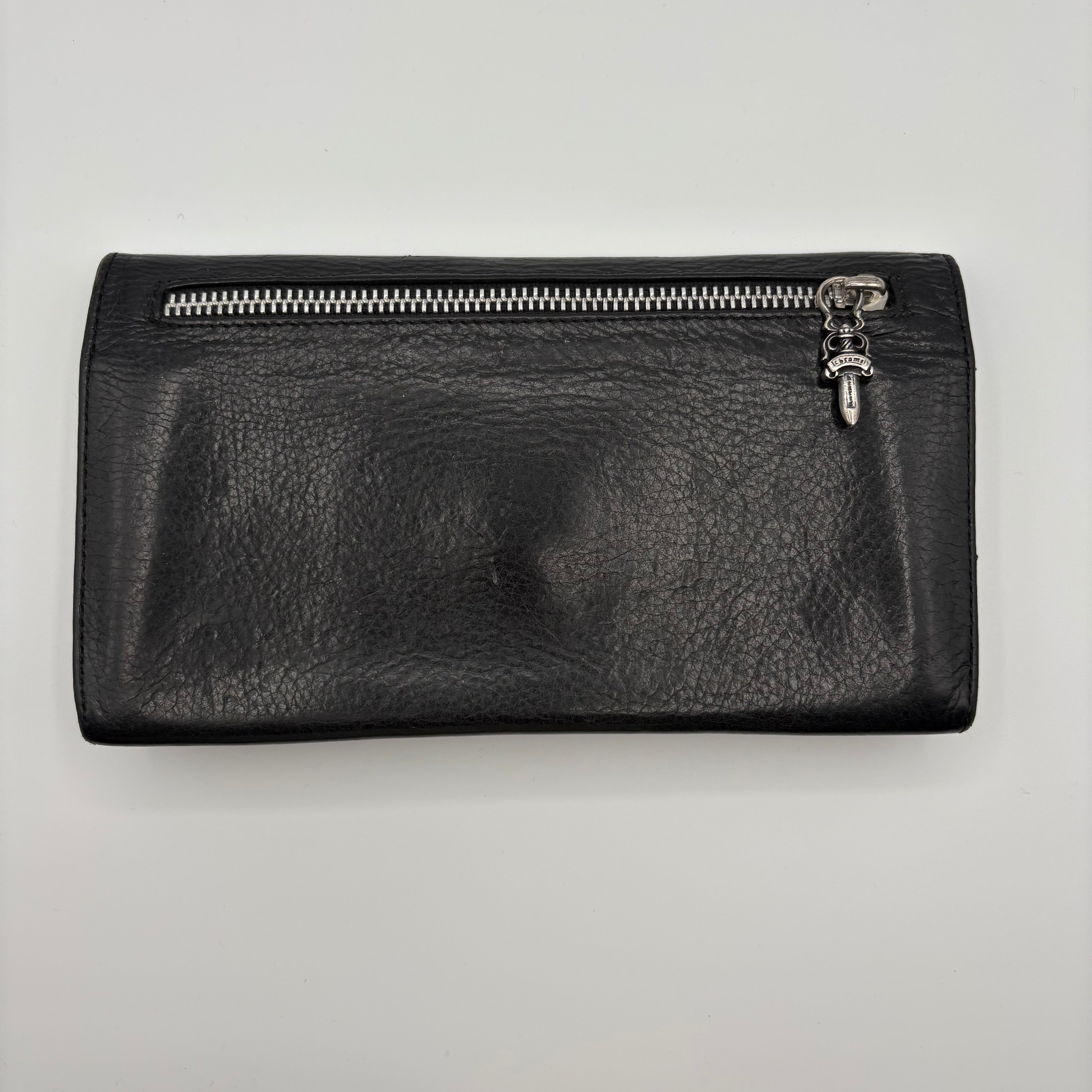 Snap Bifold Dagger Zip Long Wallet