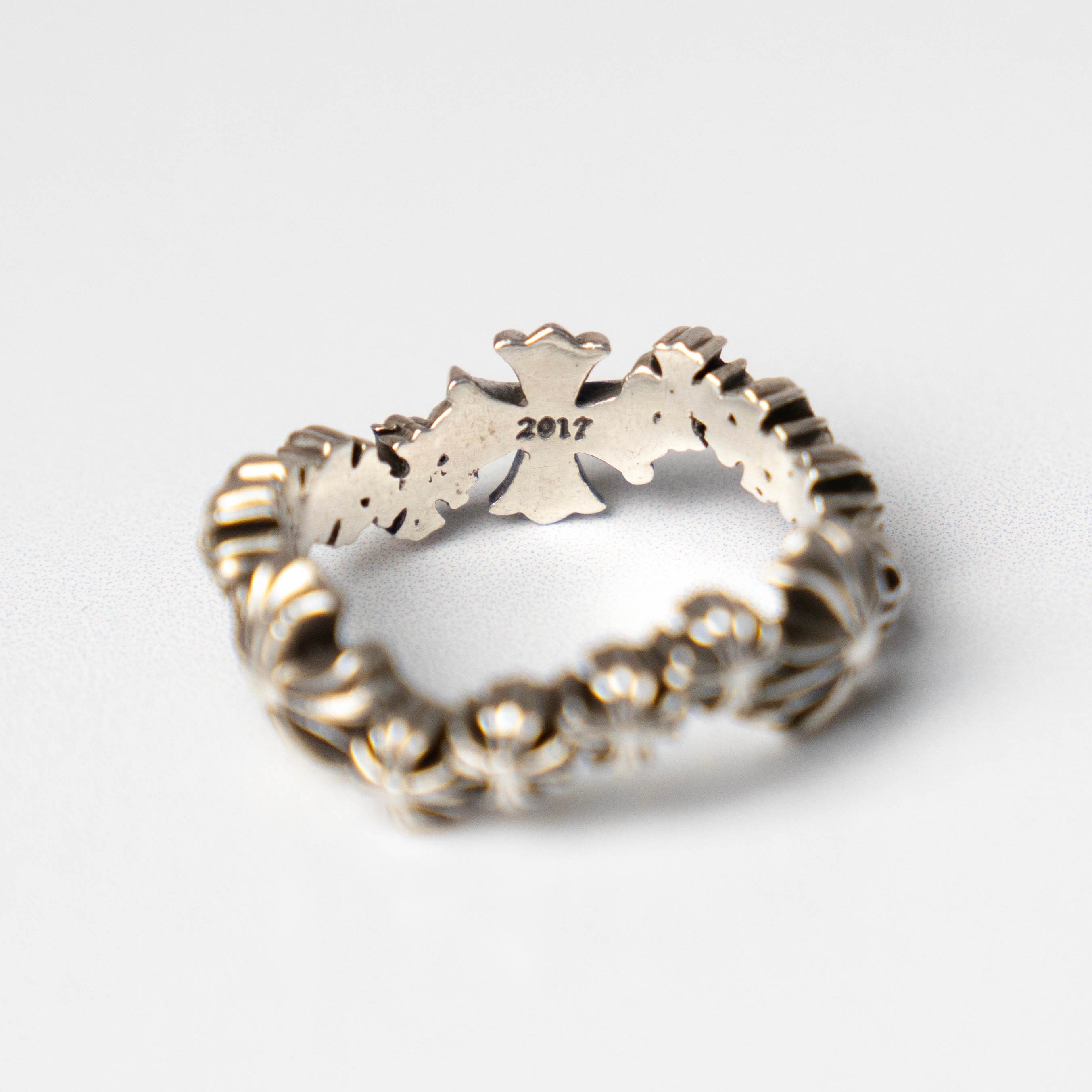 Plus Wave Ring