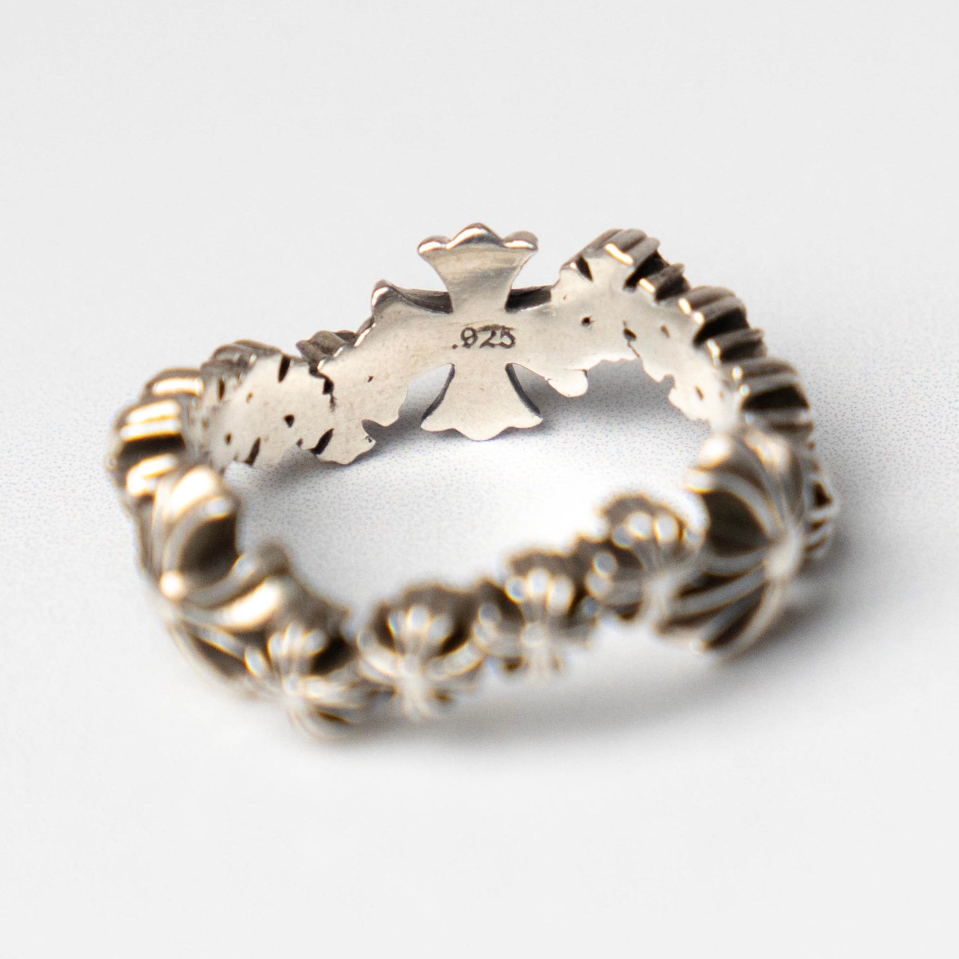 Plus Wave Ring
