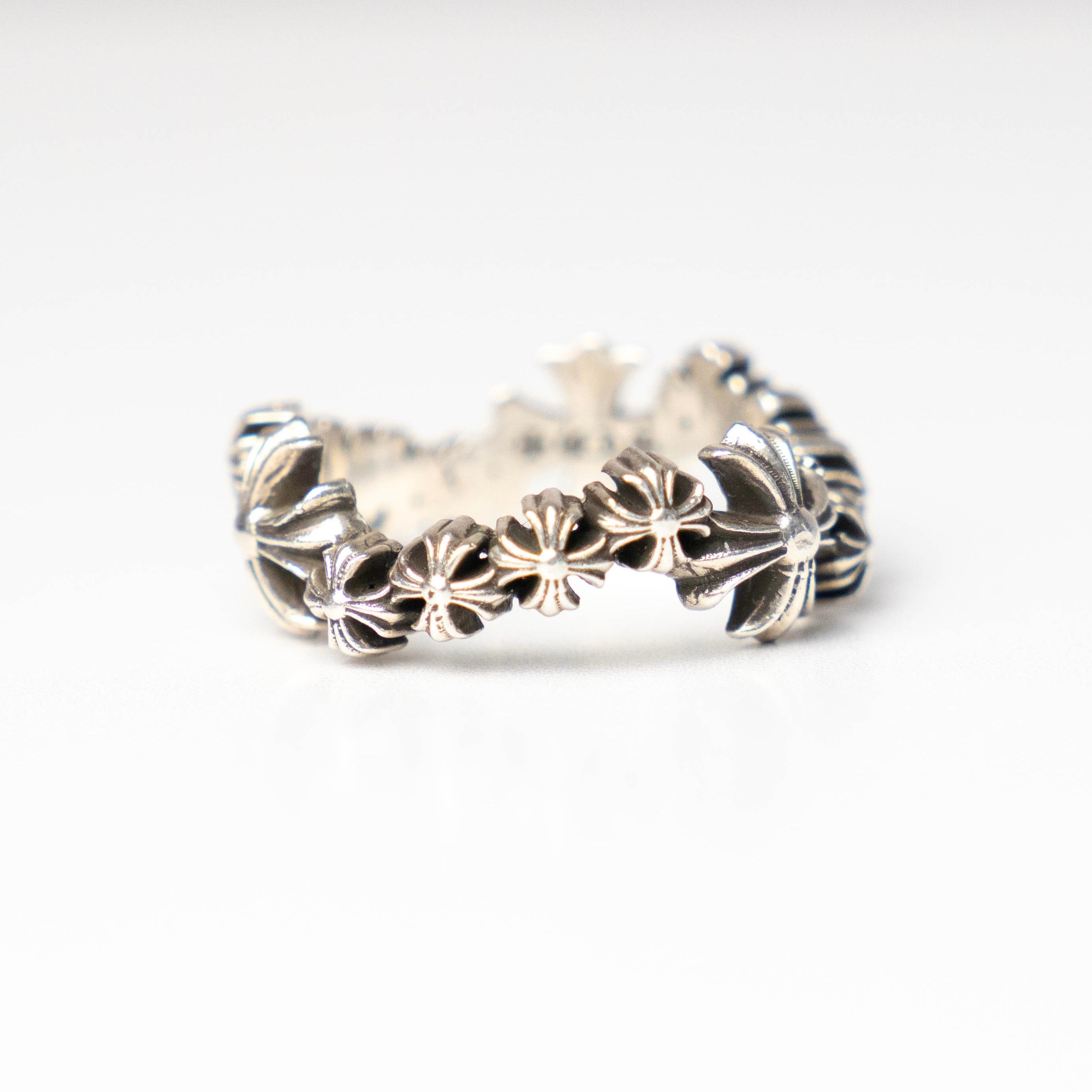 Plus Wave Ring