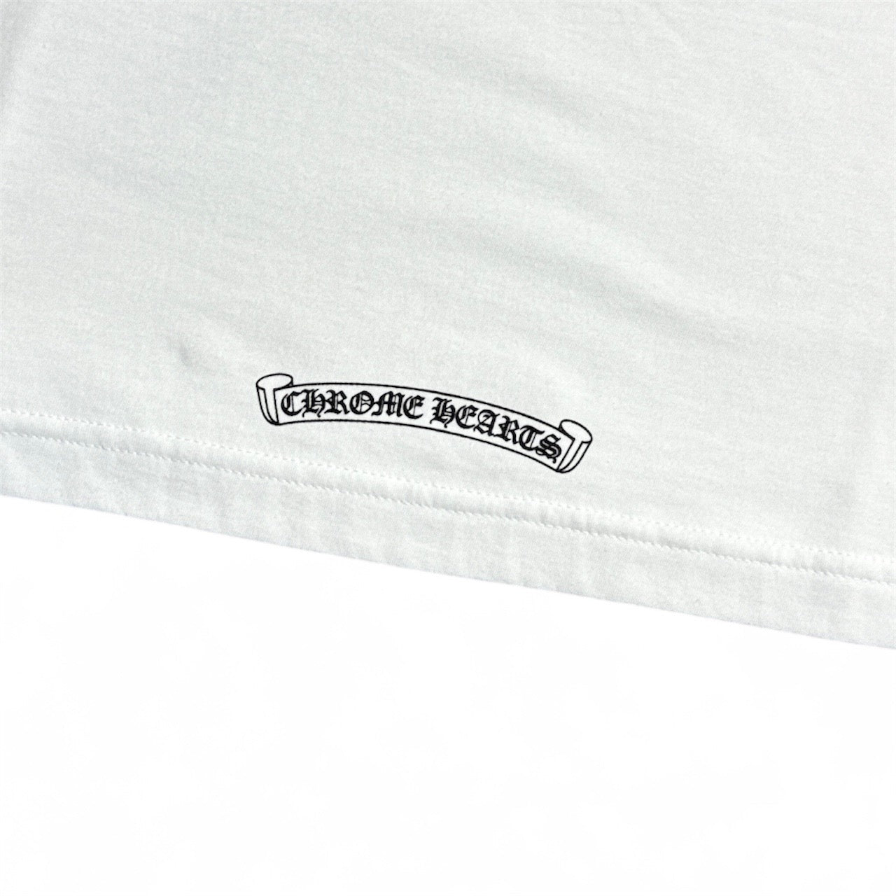 Neck Logo Pocket Tee