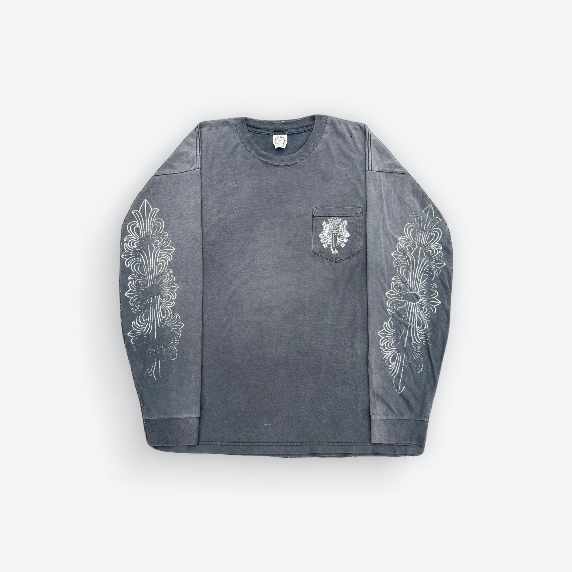 Vintage Dagger Pocket Longsleeve T-Shirt