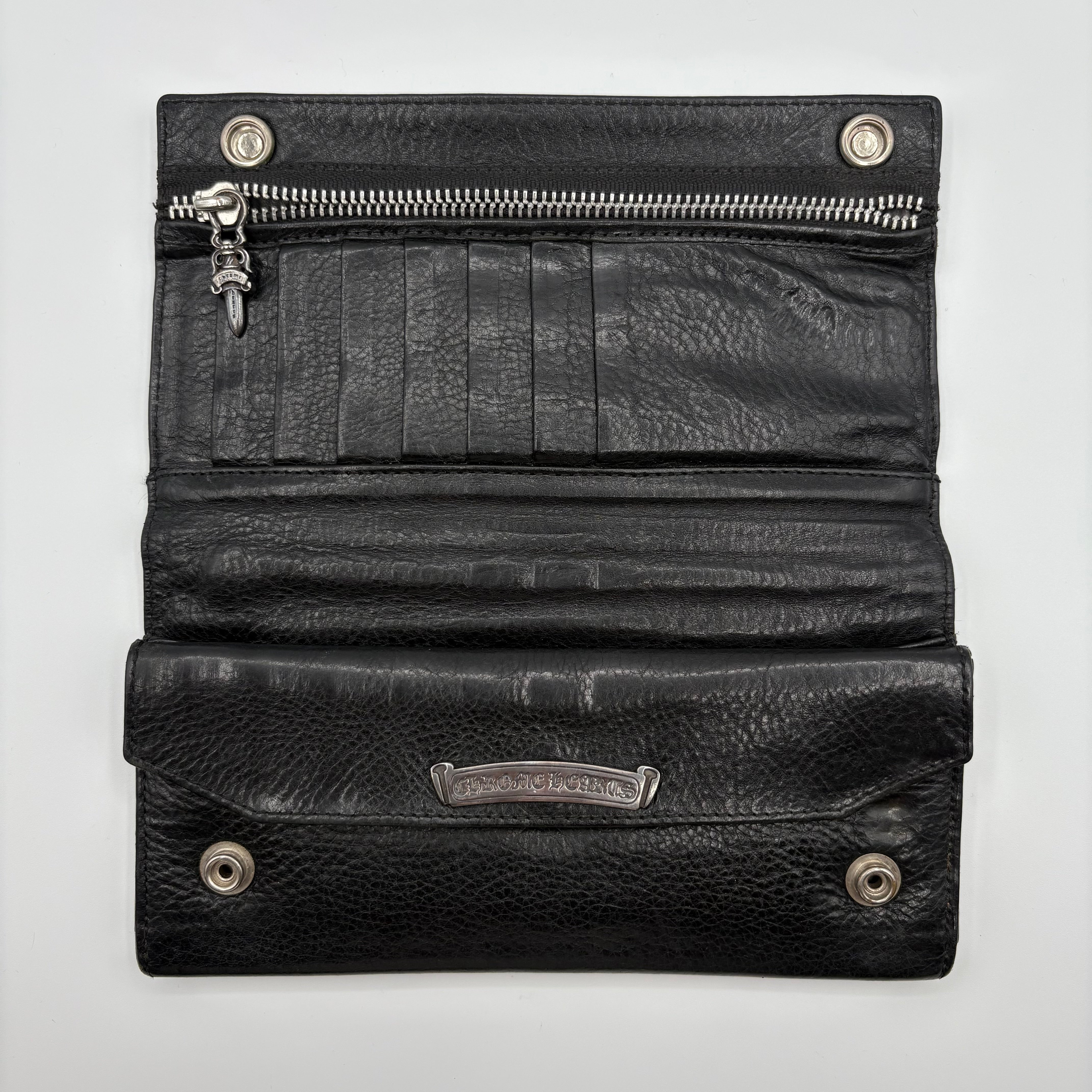 Snap Bifold Dagger Zip Long Wallet